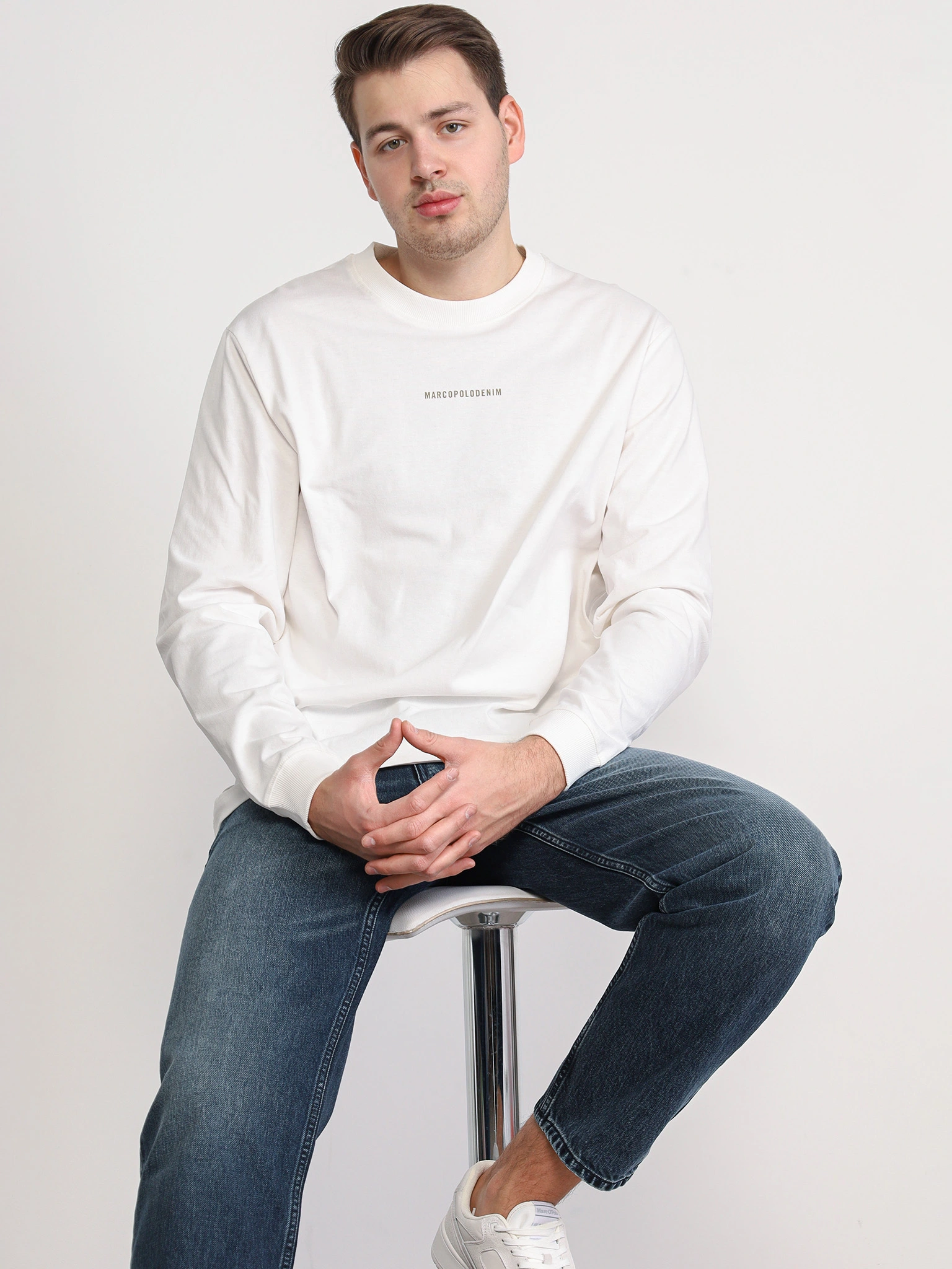 Лонгслив белого цвета из хлопка 